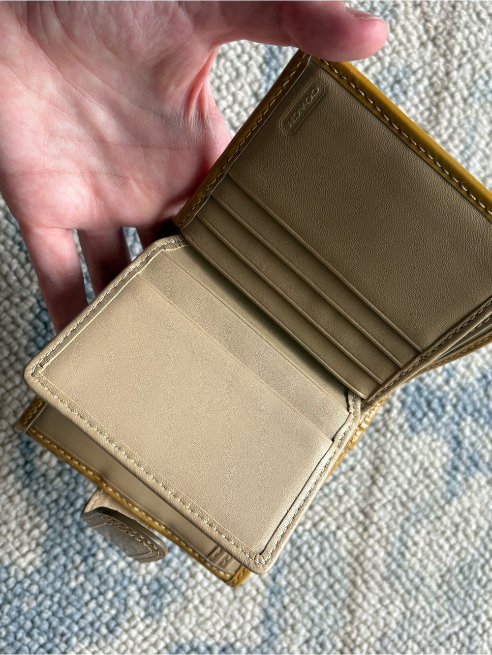 Coach Wallet in Signature Jacquard - Picture 5 of 7